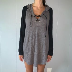 Lace-up, two-toned, hooded sweater